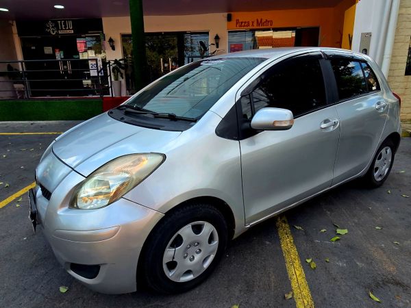 Toyota Vitz 2008