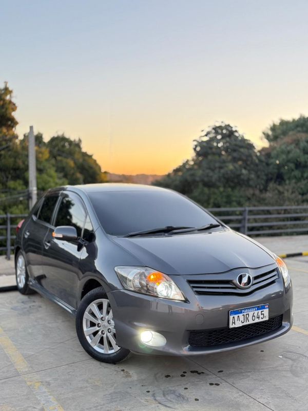 Toyota Auris 2011