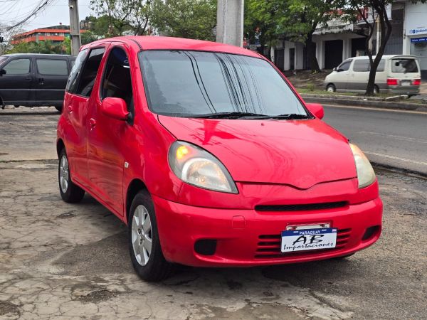 Toyota Funcargo 2000