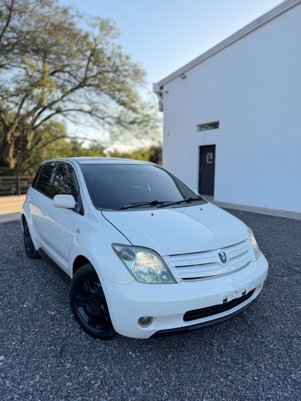 Toyota Ist 2003